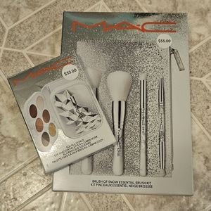 MAC eyeshadow pallet and makeup brush set